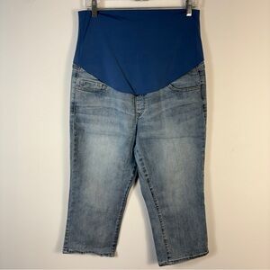 Thyme Maternity Over-the-Belly Cropped Denim Jeans | Light Wash L